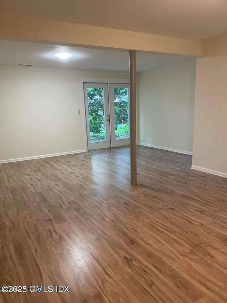 5 Glen Street Greenwich CT 06830