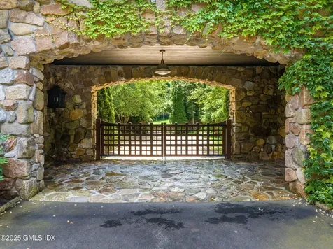 118 John Street Greenwich CT 06831