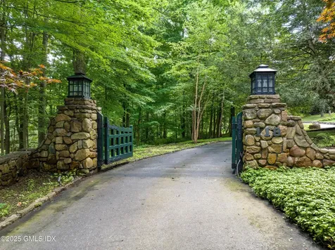 118 John Street Greenwich CT 06831