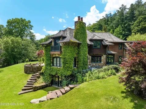 118 John Street Greenwich CT 06831