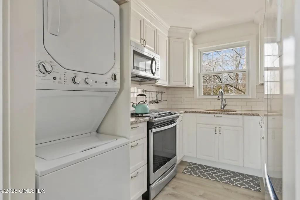 19 Putnam Park Greenwich CT 06830
