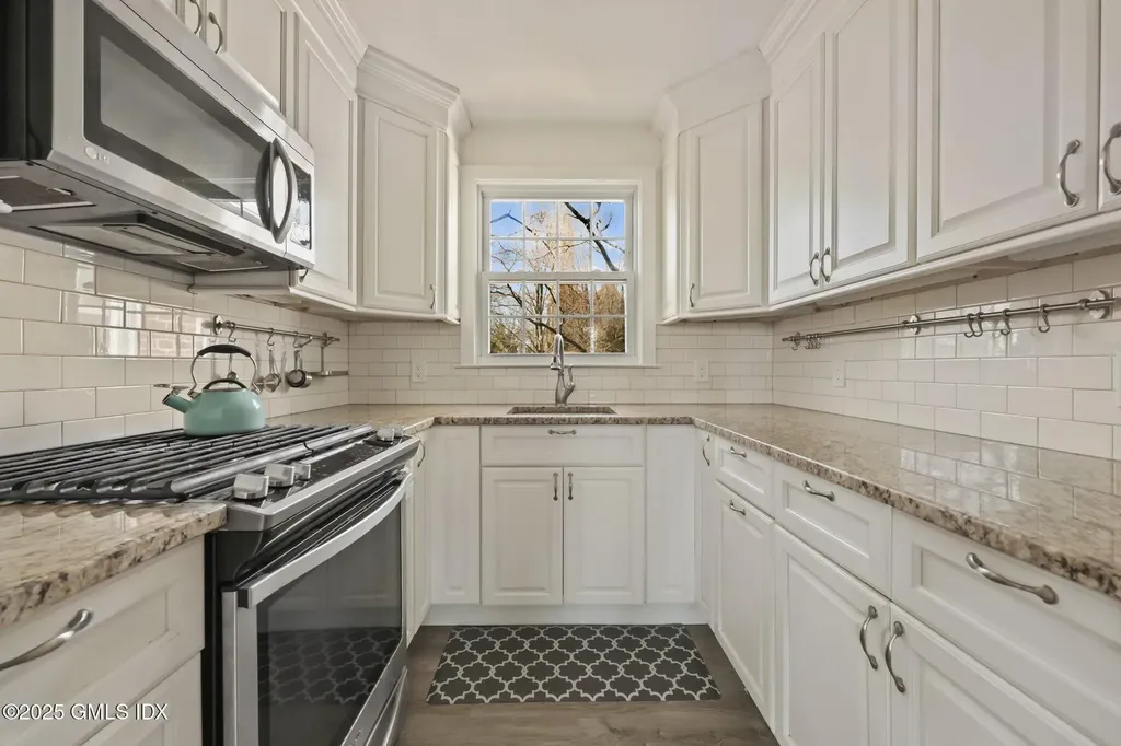 19 Putnam Park Greenwich CT 06830