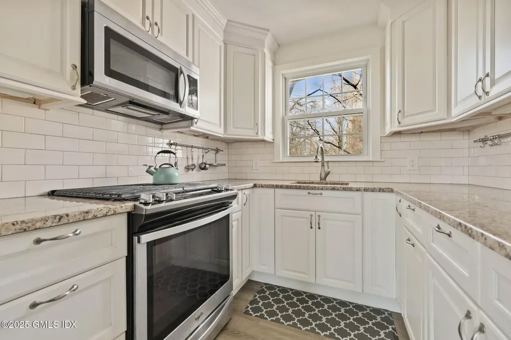 19 Putnam Park Greenwich CT 06830