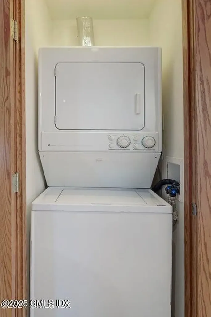 240 Pemberwick Road Greenwich CT 06831