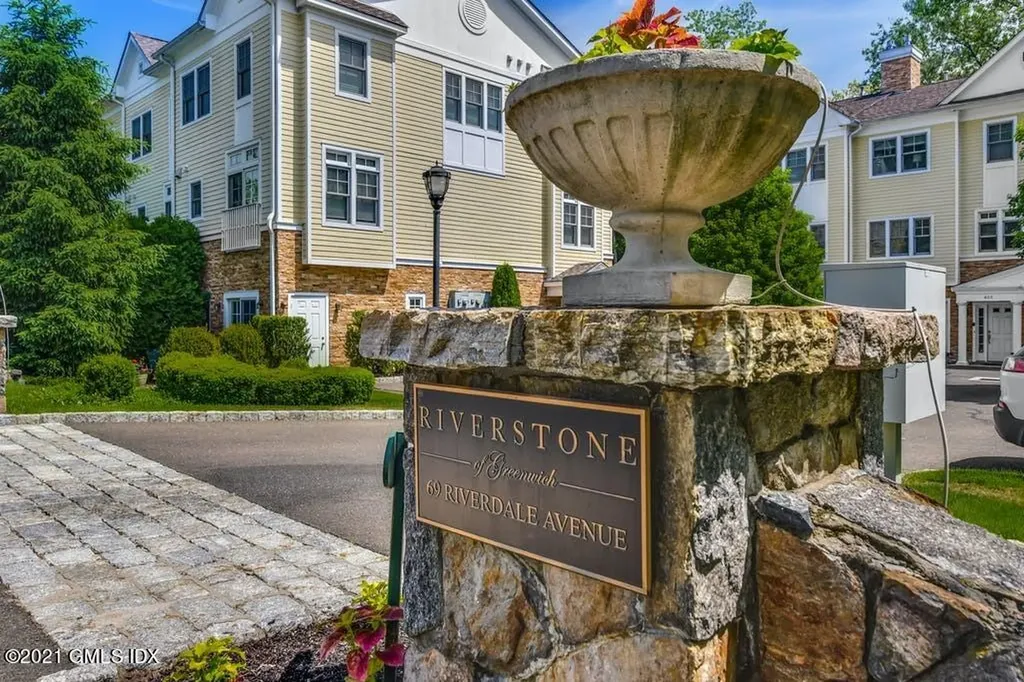 69 Riverdale Avenue Greenwich CT 06831