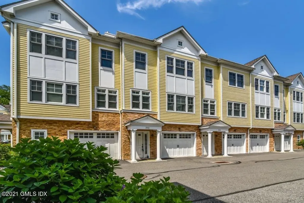 69 Riverdale Avenue Greenwich CT 06831