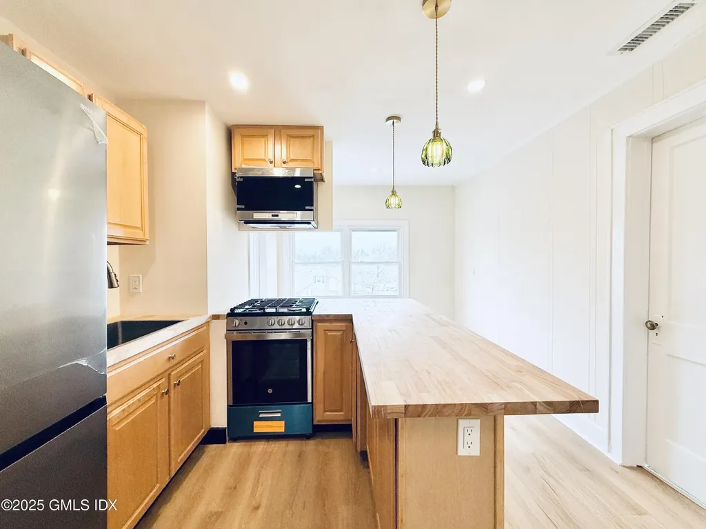 237 Hamilton Avenue Greenwich CT 06830