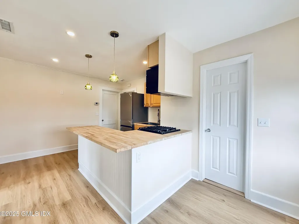 237 Hamilton Avenue Greenwich CT 06830