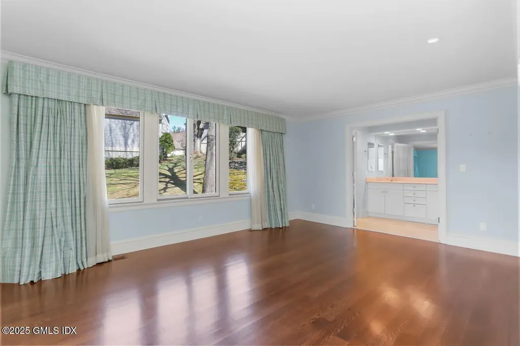415 W Lyon Farm Drive Greenwich CT 06831