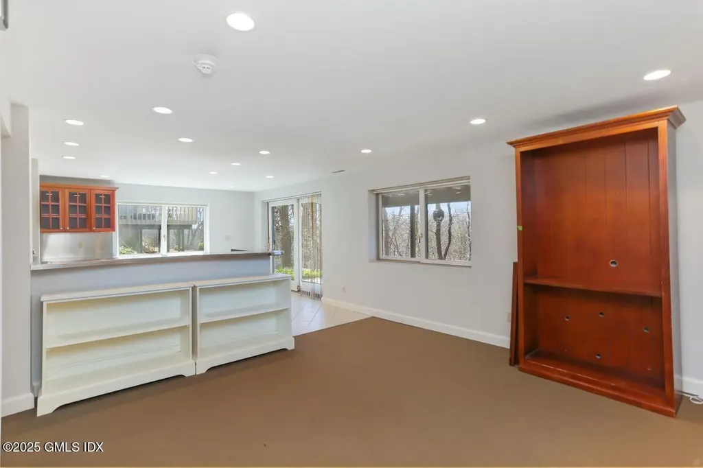415 W Lyon Farm Drive Greenwich CT 06831