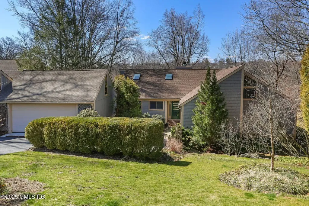 415 W Lyon Farm Drive Greenwich CT 06831