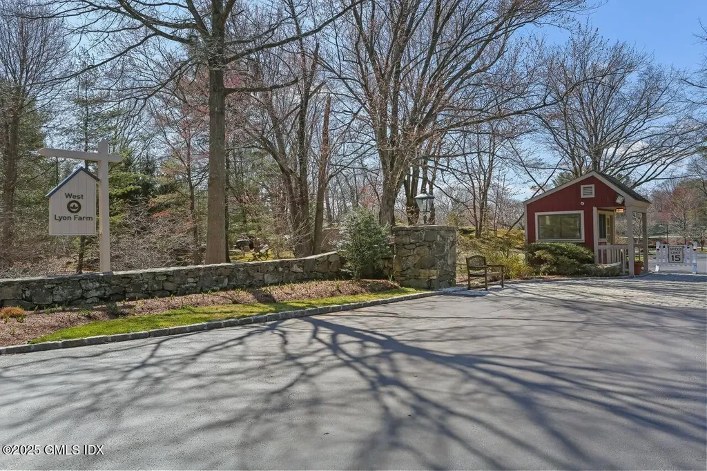 415 W Lyon Farm Drive Greenwich CT 06831