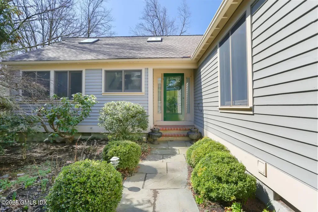 415 W Lyon Farm Drive Greenwich CT 06831