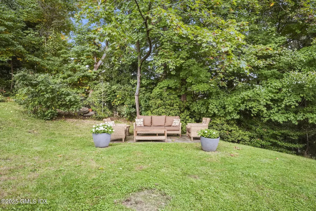 235 N Maple Avenue Greenwich CT 06830