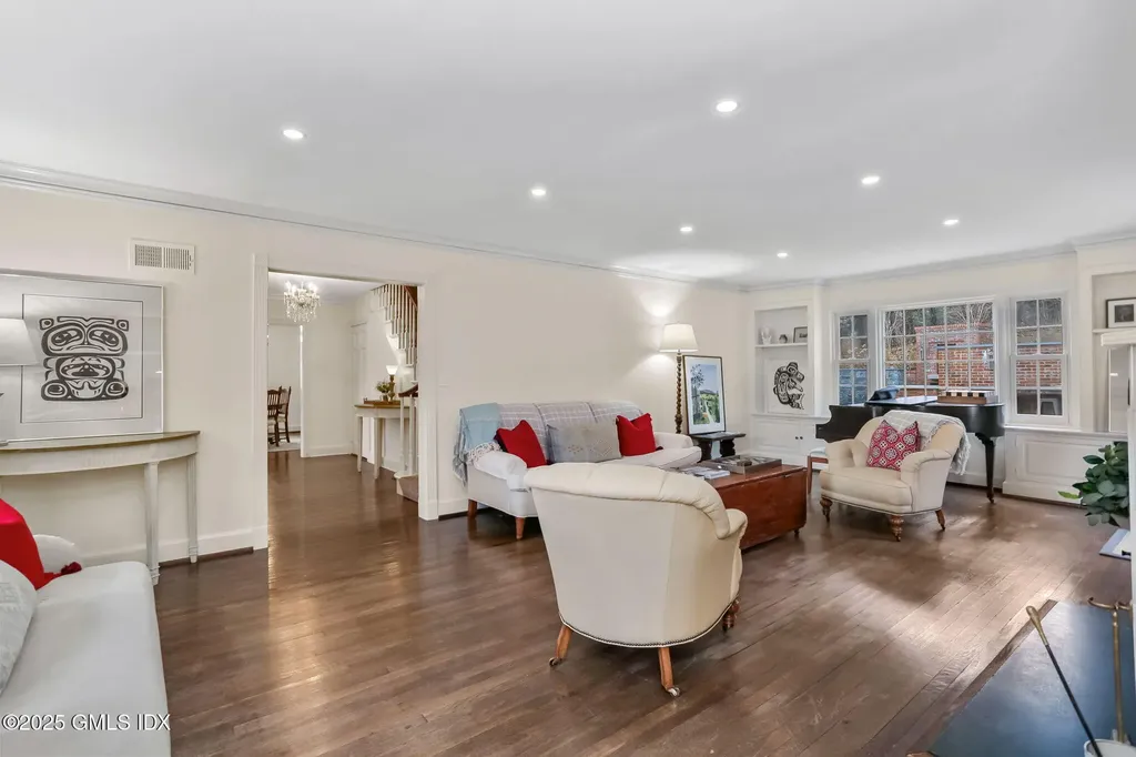 235 N Maple Avenue Greenwich CT 06830