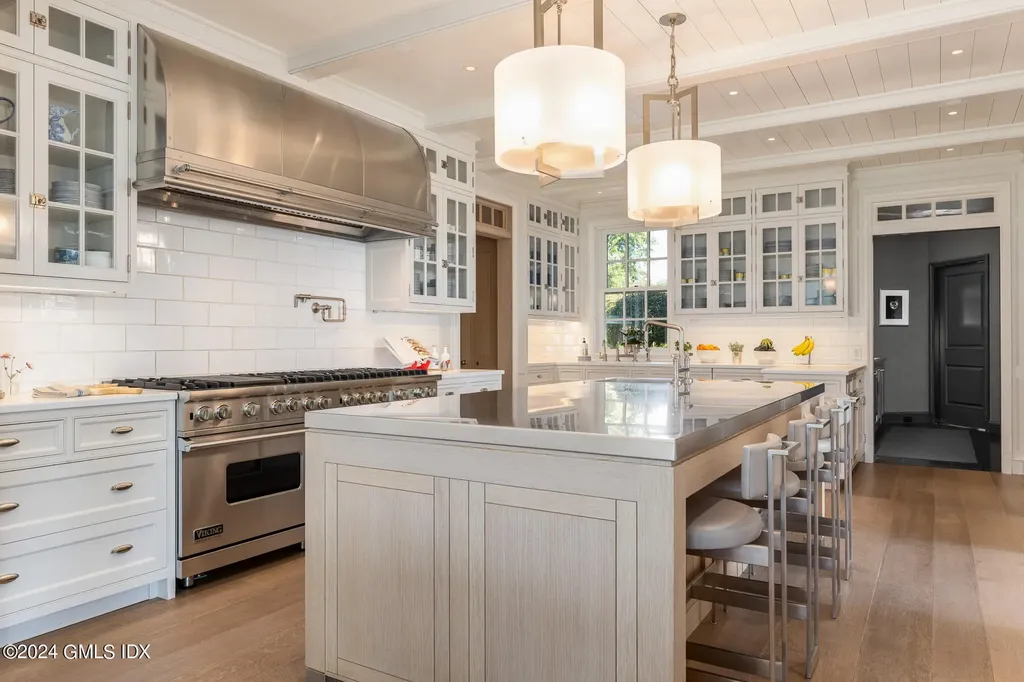 24 Conyers Farm Drive Greenwich CT 06831
