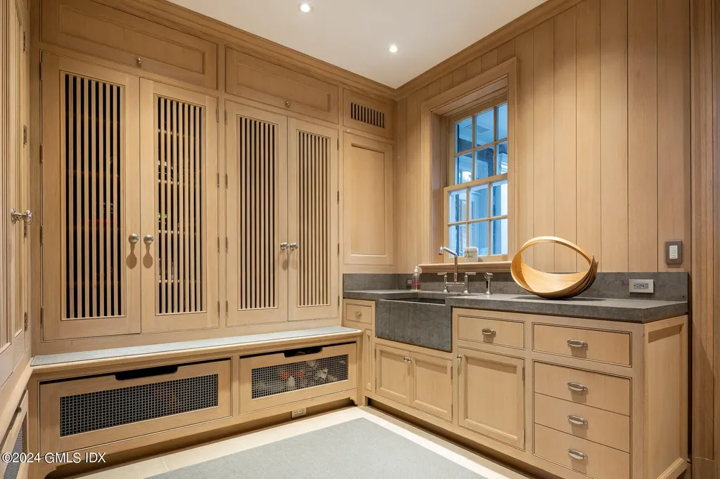 24 Conyers Farm Drive Greenwich CT 06831
