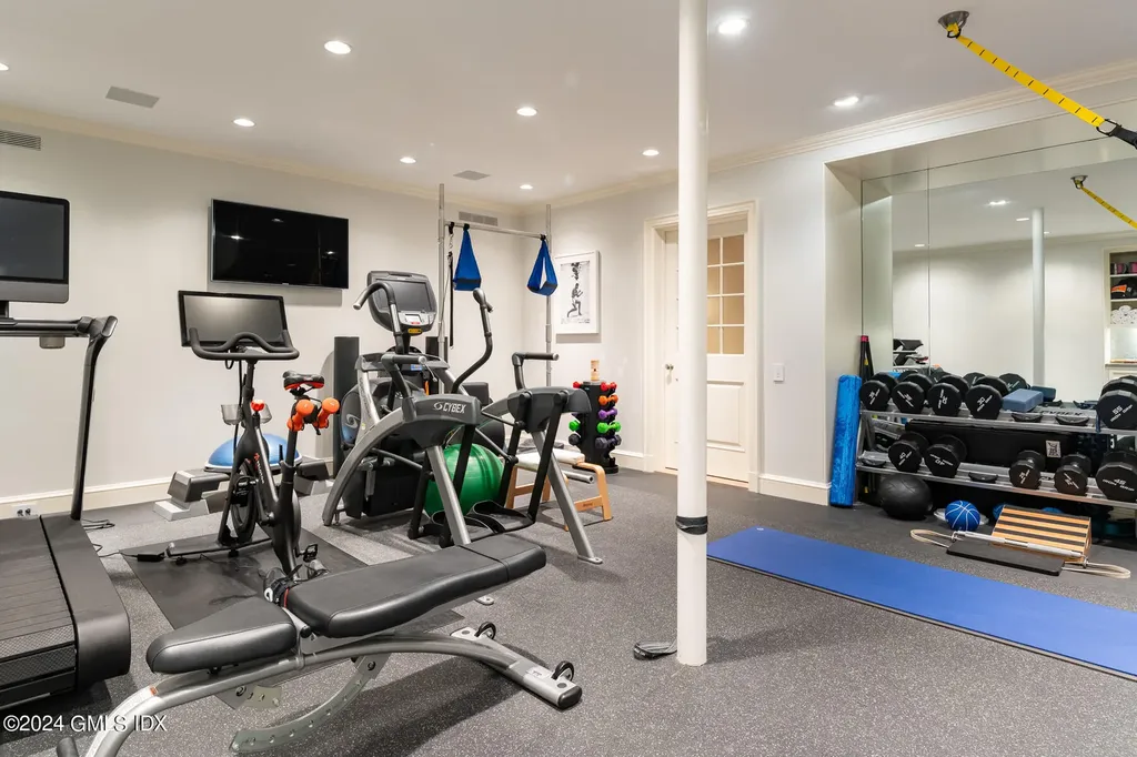 24 Conyers Farm Drive Greenwich CT 06831