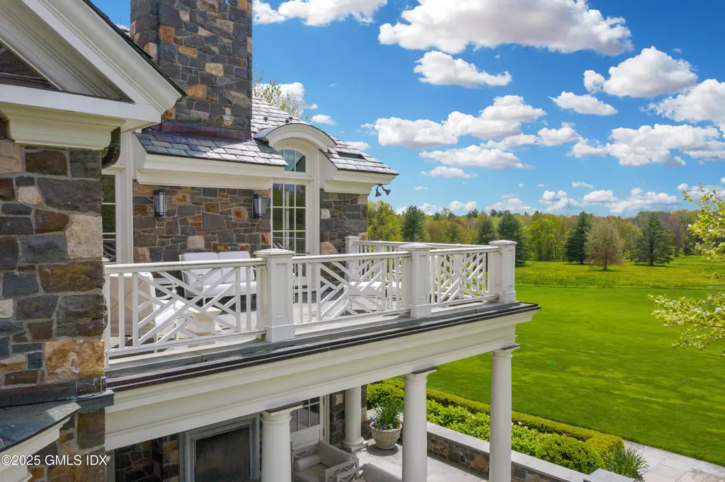 24 Conyers Farm Drive Greenwich CT 06831