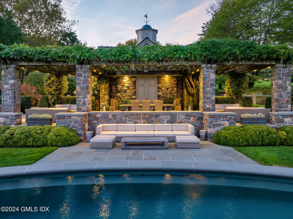 24 Conyers Farm Drive Greenwich CT 06831