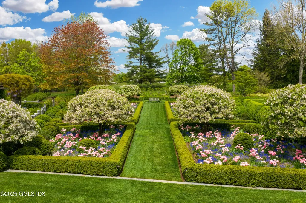 24 Conyers Farm Drive Greenwich CT 06831