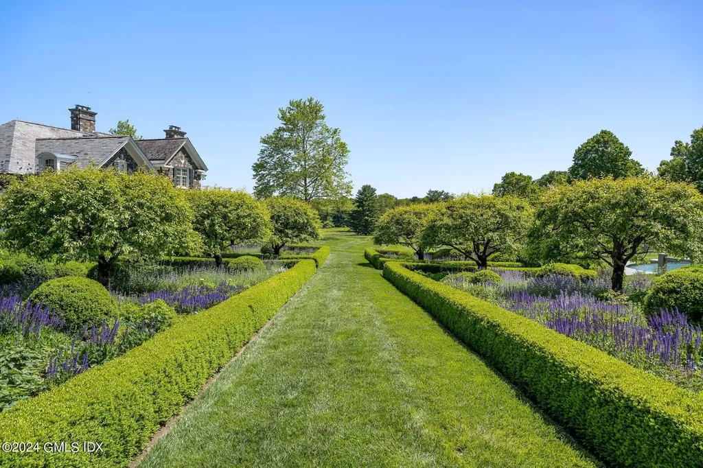 24 Conyers Farm Drive Greenwich CT 06831
