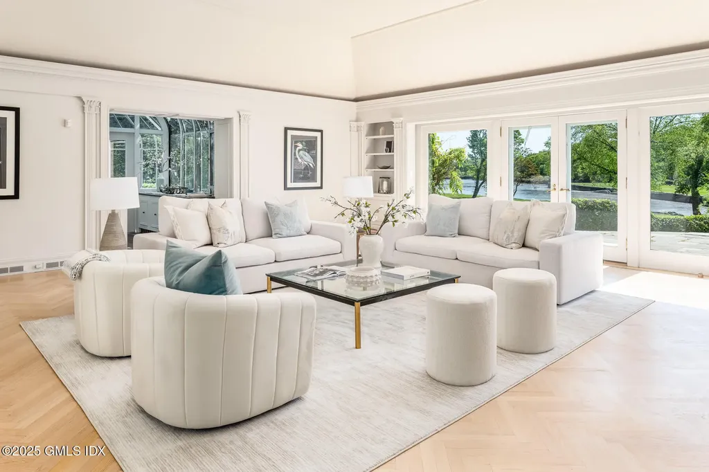 33 Meadow Wood Drive Greenwich CT 06830