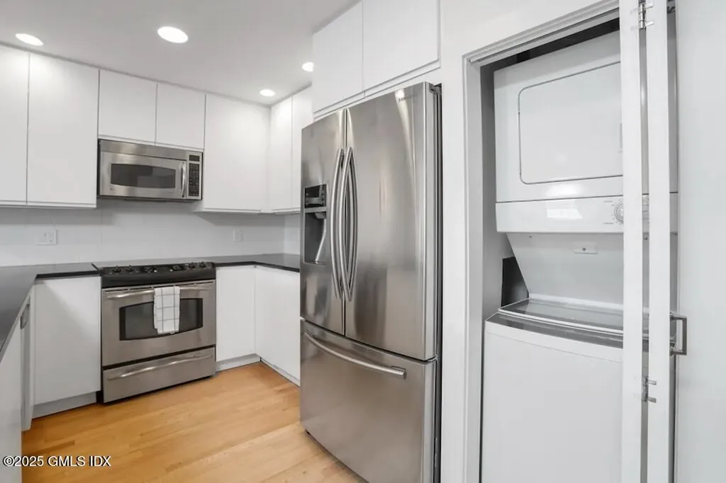 11 River Road Cos Cob CT 06807