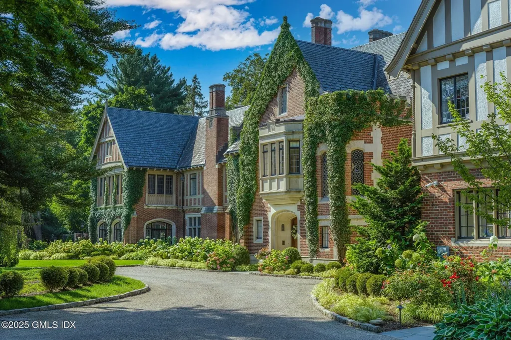 544 Oenoke Ridge New Canaan CT 06840