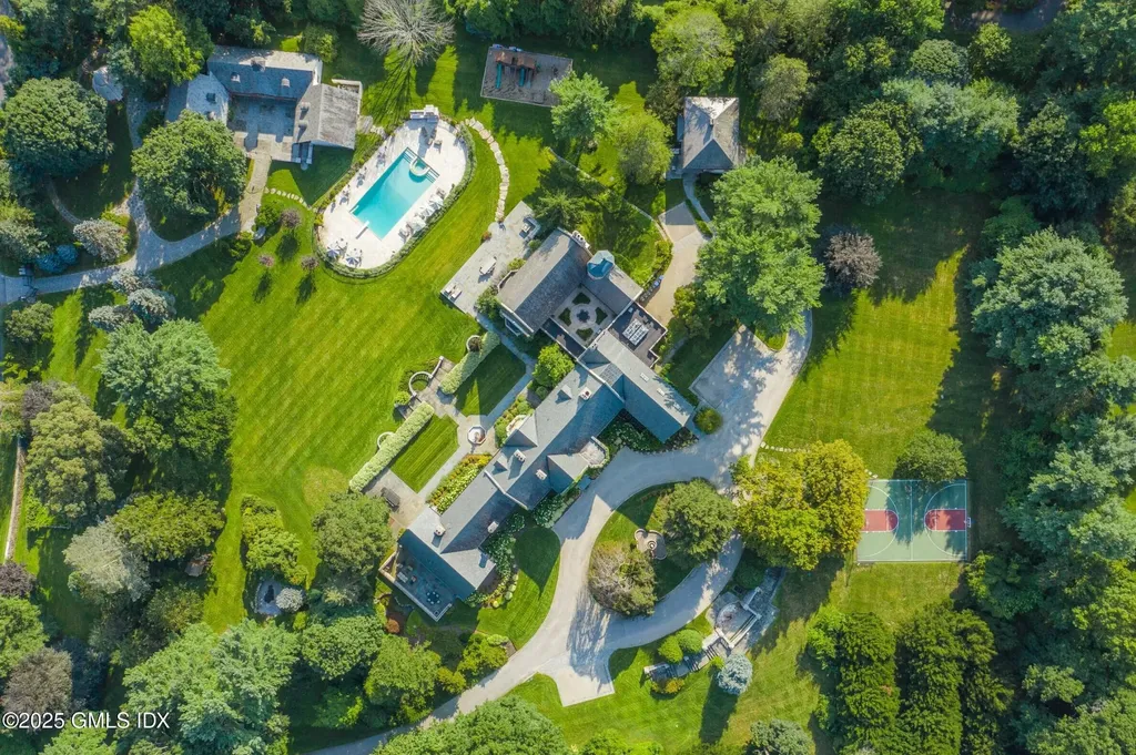 544 Oenoke Ridge New Canaan CT 06840