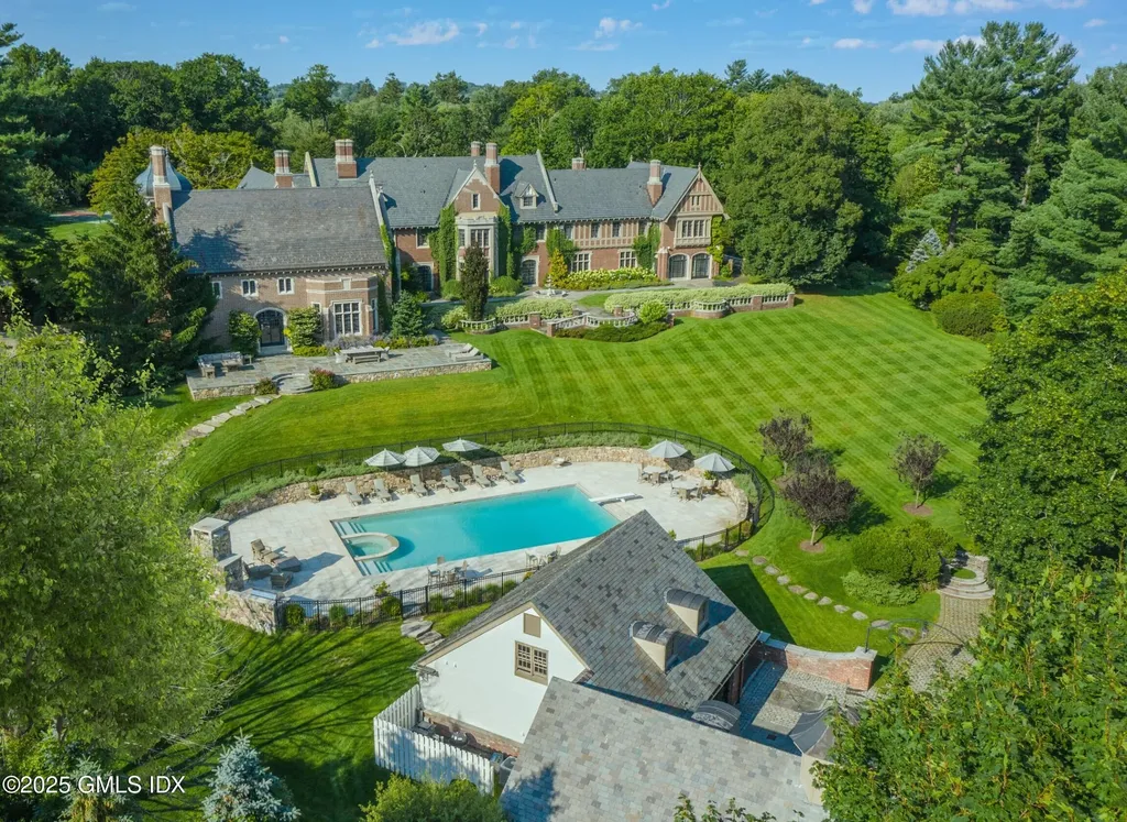 544 Oenoke Ridge New Canaan CT 06840