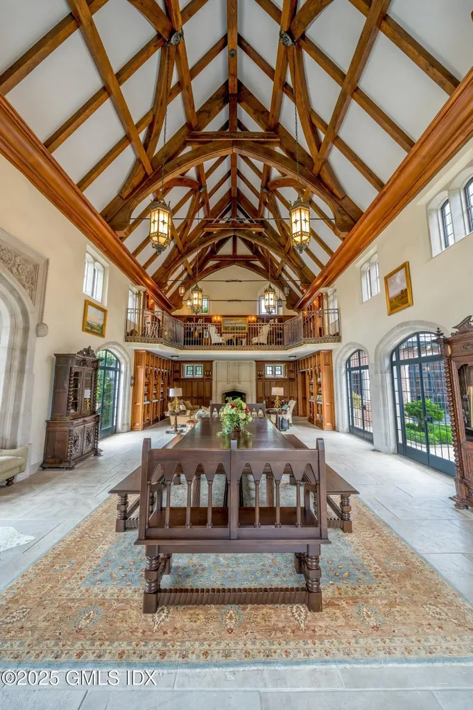 544 Oenoke Ridge New Canaan CT 06840