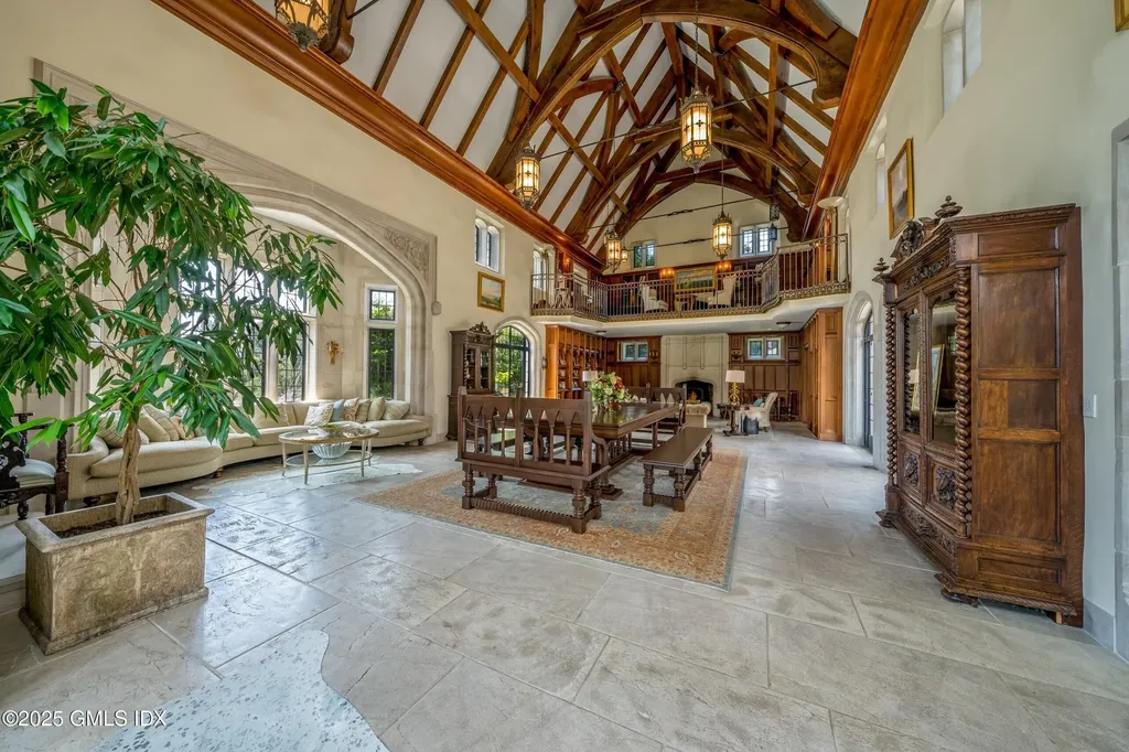 544 Oenoke Ridge New Canaan CT 06840