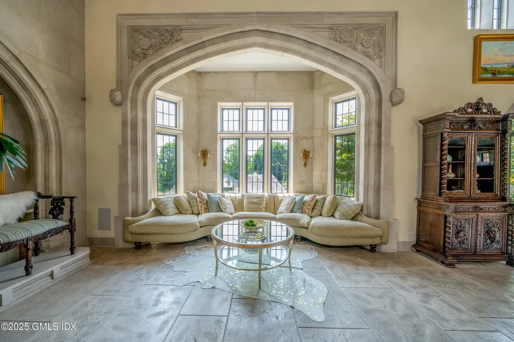 544 Oenoke Ridge New Canaan CT 06840