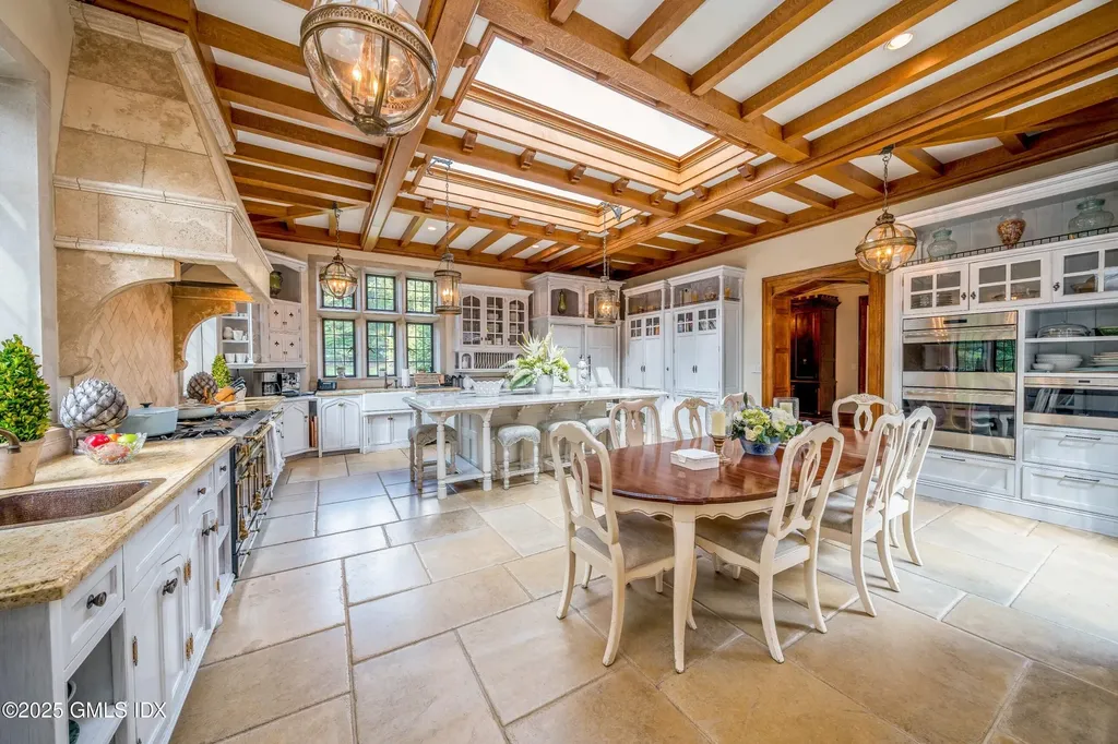 544 Oenoke Ridge New Canaan CT 06840