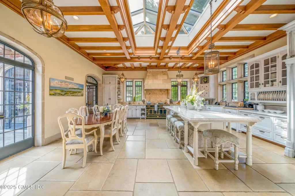 544 Oenoke Ridge New Canaan CT 06840