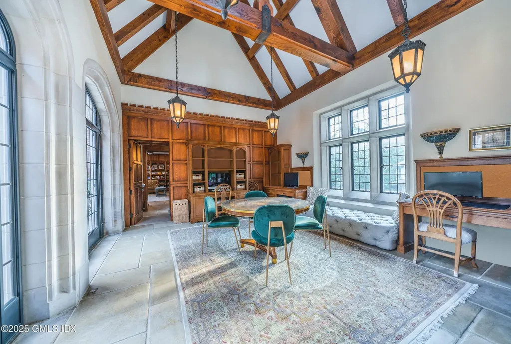 544 Oenoke Ridge New Canaan CT 06840