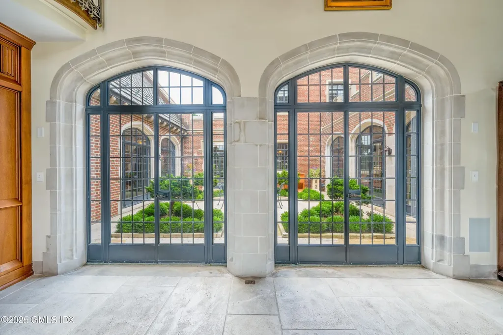 544 Oenoke Ridge New Canaan CT 06840