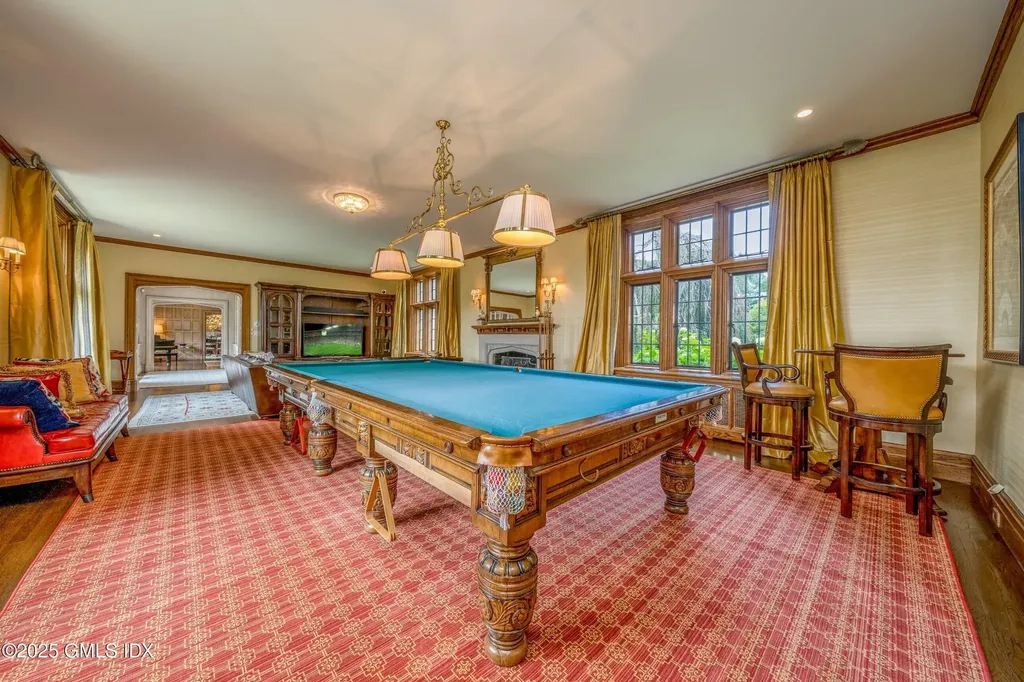 544 Oenoke Ridge New Canaan CT 06840