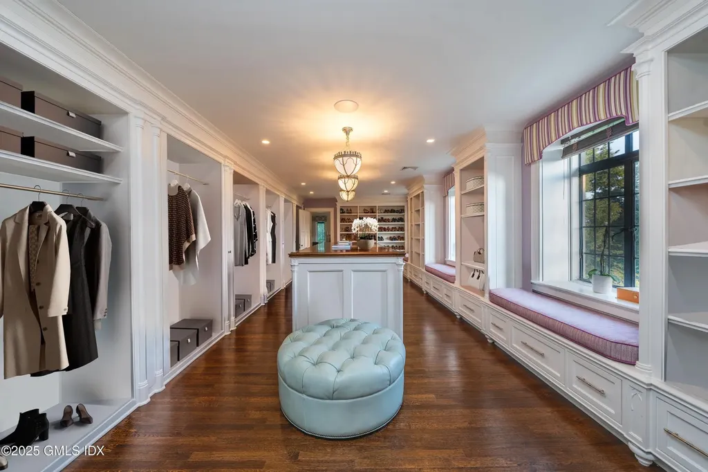 544 Oenoke Ridge New Canaan CT 06840