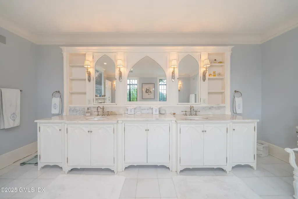 544 Oenoke Ridge New Canaan CT 06840