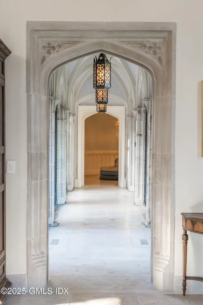 544 Oenoke Ridge New Canaan CT 06840