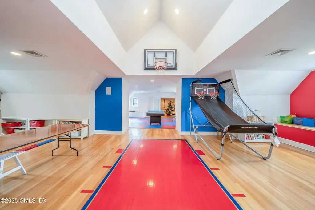 544 Oenoke Ridge New Canaan CT 06840