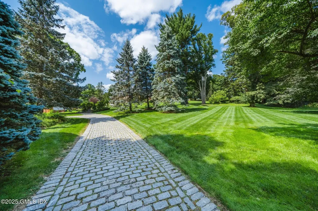 544 Oenoke Ridge New Canaan CT 06840