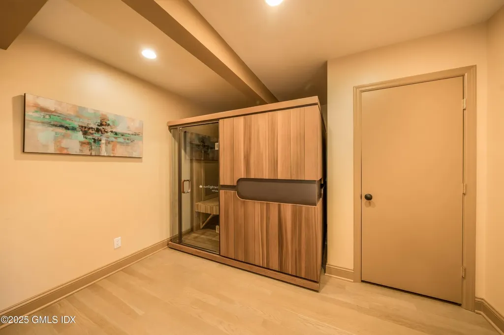 544 Oenoke Ridge New Canaan CT 06840