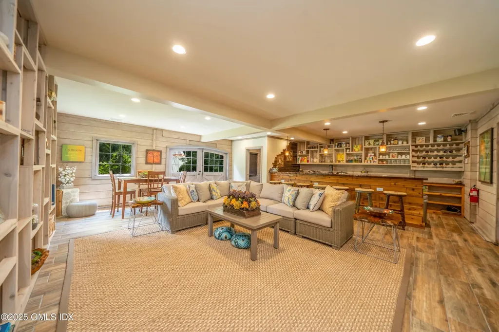 544 Oenoke Ridge New Canaan CT 06840