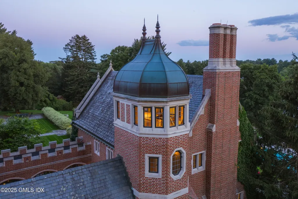 544 Oenoke Ridge New Canaan CT 06840