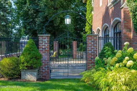 544 Oenoke Ridge New Canaan CT 06840