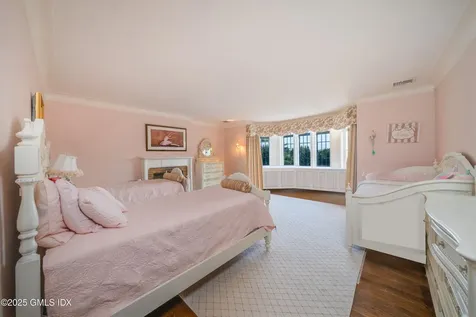 544 Oenoke Ridge New Canaan CT 06840