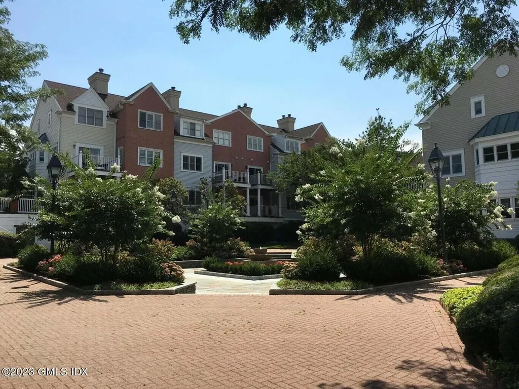 51 Forest Avenue Old Greenwich CT 06870